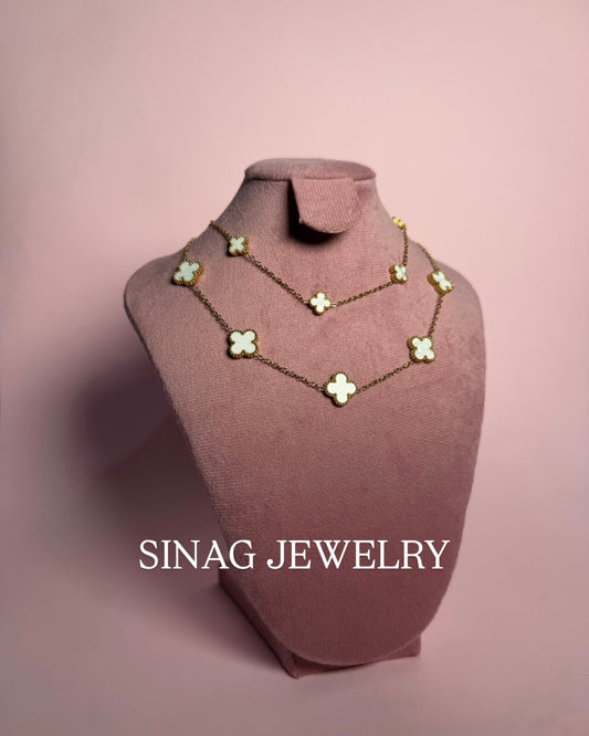 Cleff Necklace White