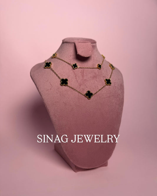 Cleff Necklace Black